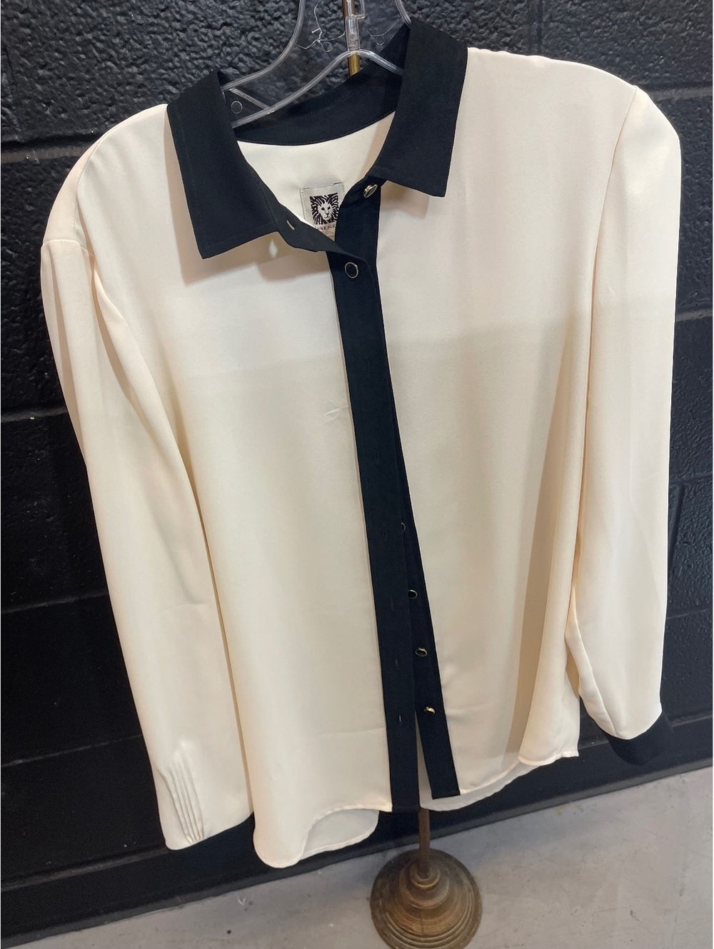 Anne Klein Women's Cream and Black Button-Up Blouse Size L